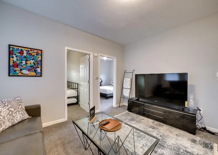 Balcony & Workspace! 5 Mi To Dtwn * Pittsburgh